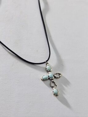 UO Cross Necklace